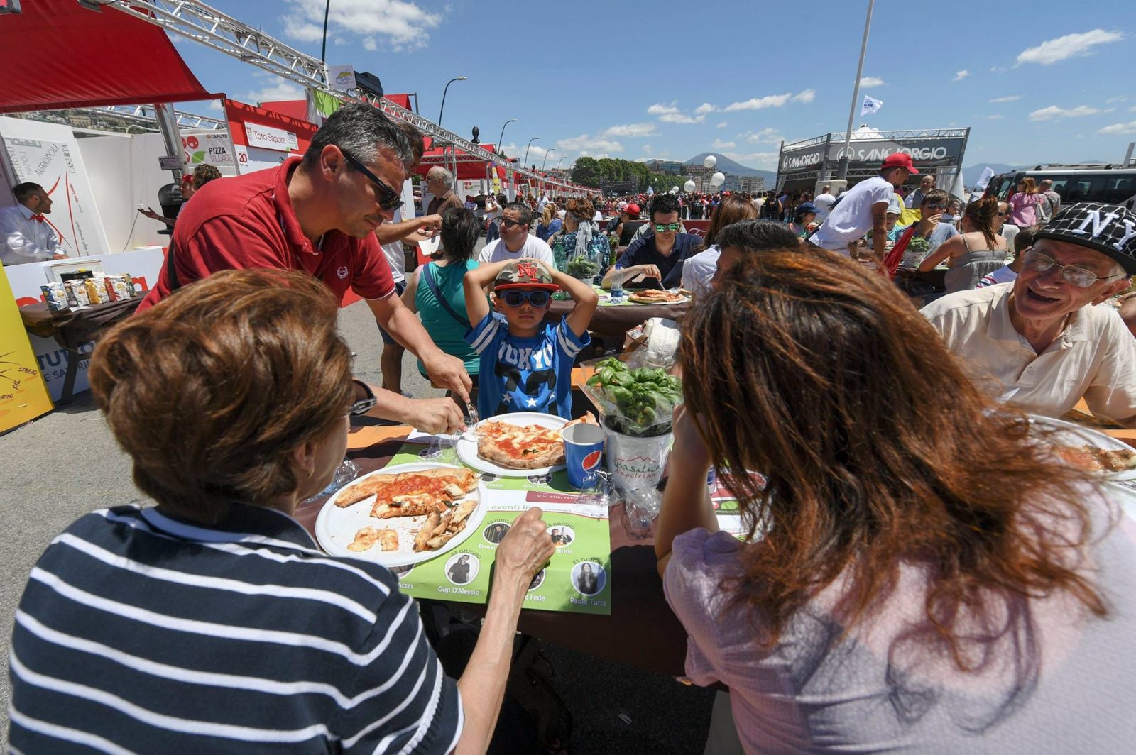 napolli pizza village