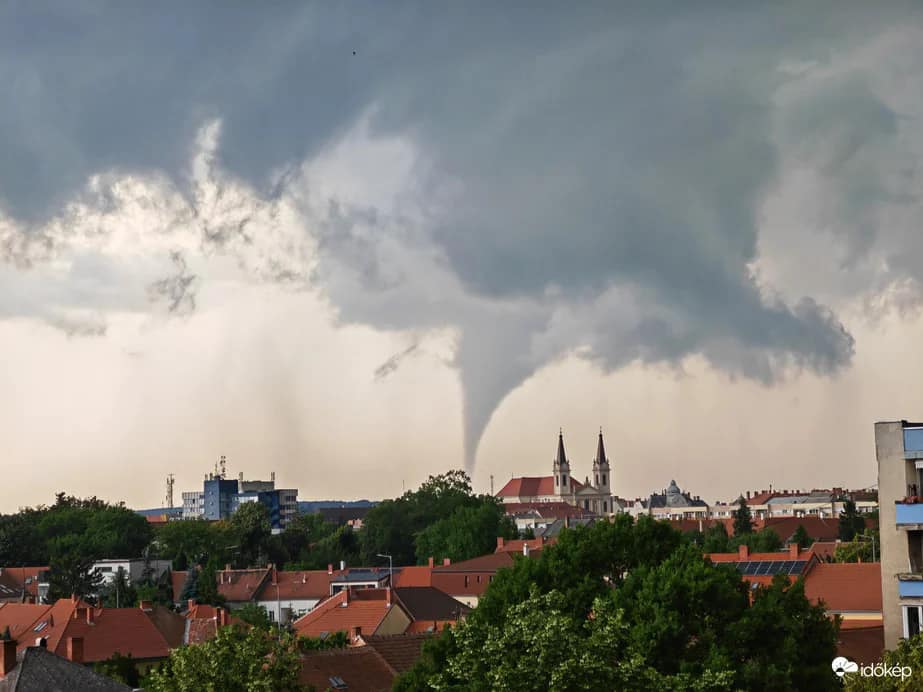 Tornado u mađarskom gradu Szombathelyju