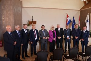 Čelnici Međimurske županije i Mađarske na postavljanju dvojezičnih ploča u Mađarskoj