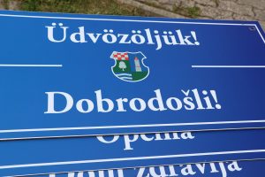 Dvojezične ploče