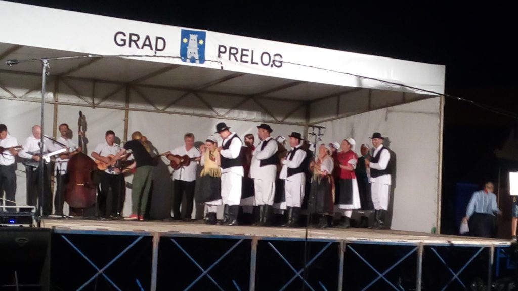 selnički folkloraši i tamburaši