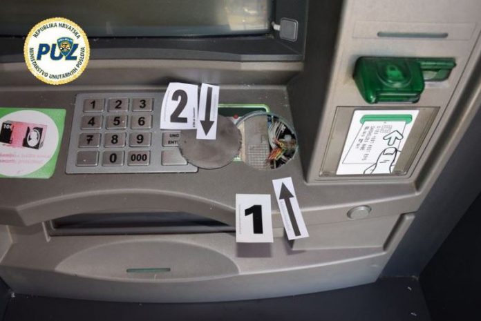 bankomat orobljen