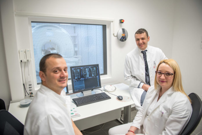 Radiološki tim Poliklinike Akromion - Ivan Pavičić, Ida Fekeža, Dražen Lovrić, dr.med.,spec. radiolog bolnica akromion magnetska rezonanca