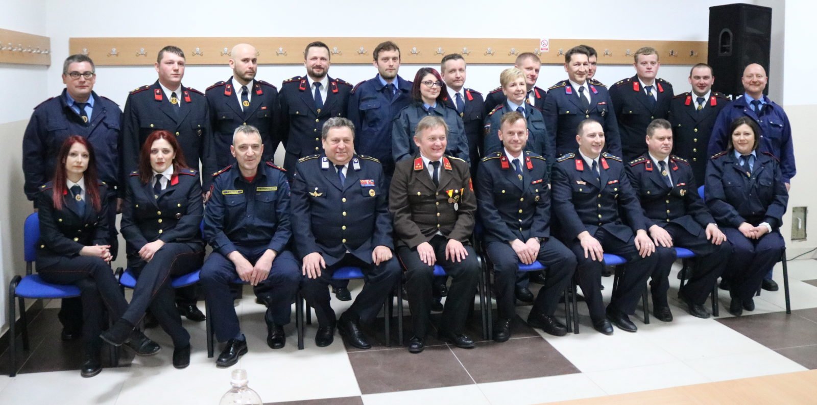 Uže rukovodstvo DVD-a Vularija sa diom članova društva na skupštini