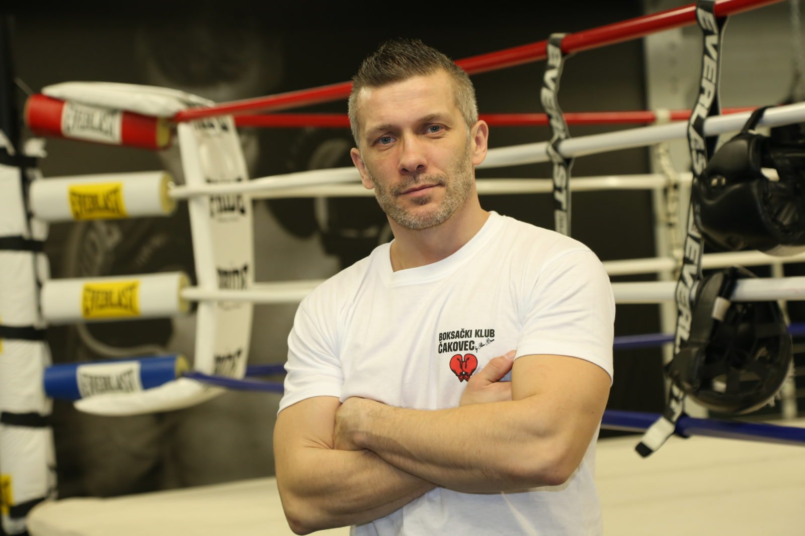 Trener Vanja Kostel