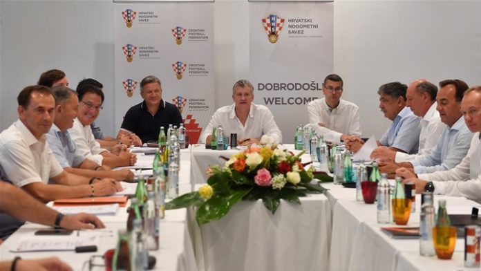 Izvršni odbor HNS-a