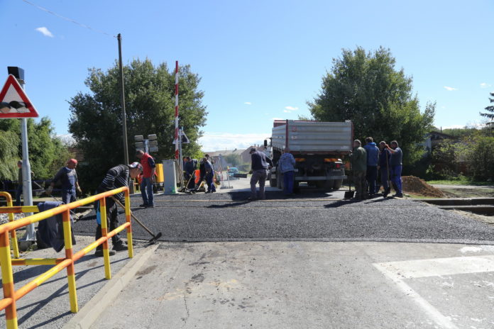Rampa asfaltiranje pružni prijelaz Mala Subotica1