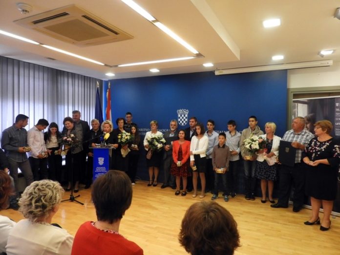 Udomiteljstvo prizanja Bernarda Hamer