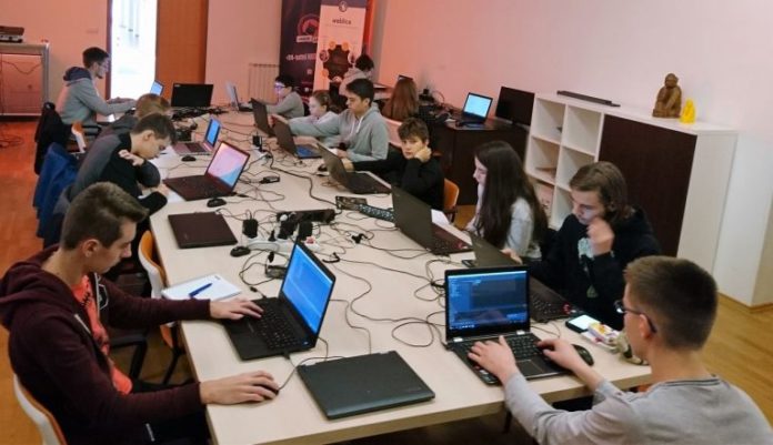 Hrvatsko otvoreno natjecanje u informatici