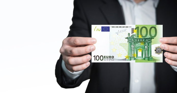 euro euri novac poklon božićnica