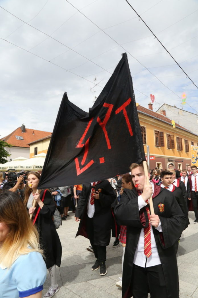 prosvjetari i srednjoškolci