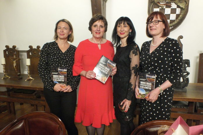 sonja zg (50) sonja zg (50)