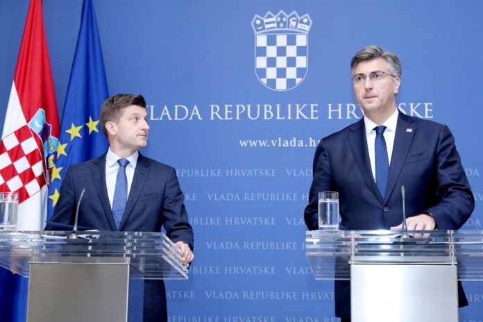 26.07.2019., Zagreb - Andrej Plenkovic i Zdravko Maric na konferenciji za medije predstavili cetvrti val porezne reforme. Photo: Patrik Macek/PIXSELL