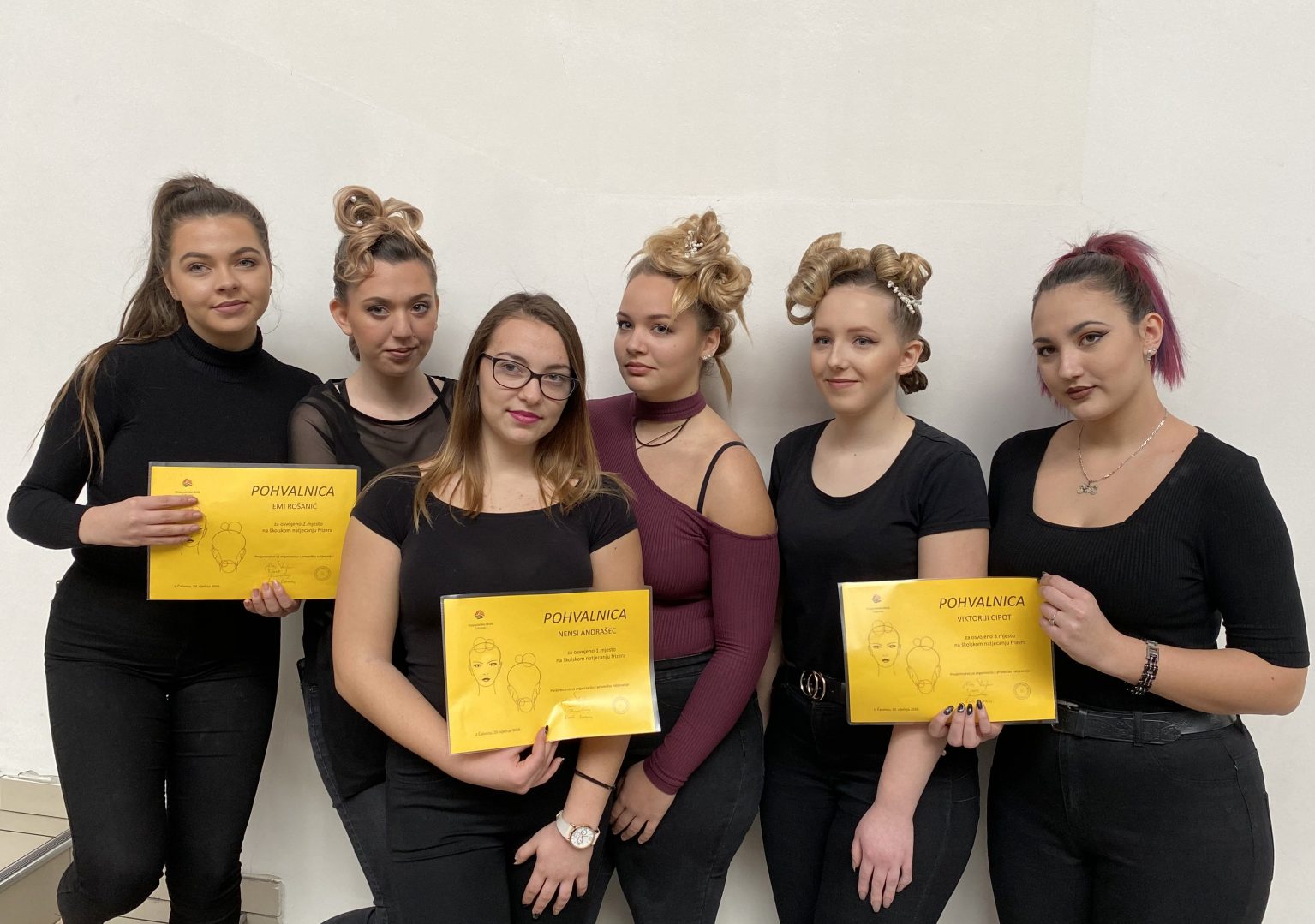 Emi Rošanić, Nensi Andrašeci Viktorija Cipot s modelima