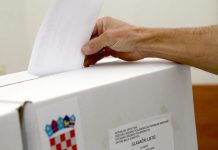 glasačka kutija na izborima