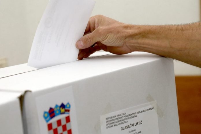 glasačka kutija na izborima