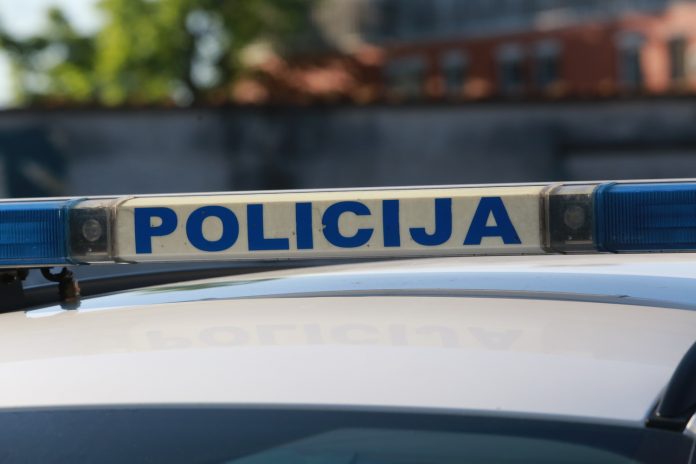 policija