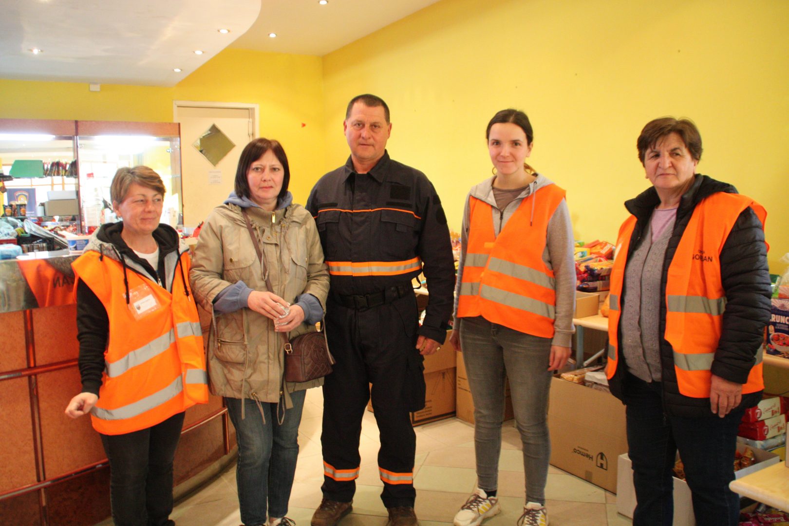 Volonterke i volonteri iz Goričana na prijemu izbjeglica iz Ukrajine Volonterke i volonteri iz Goričana na prijemu izbjeglica iz Ukrajine