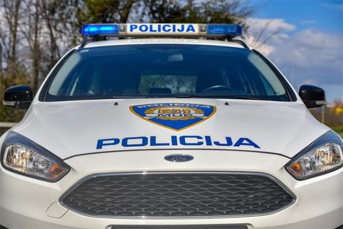 policija