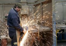 Za radnike u građevini i metaloprerađivačkoj industriji izdano je najviše radnih dozvola