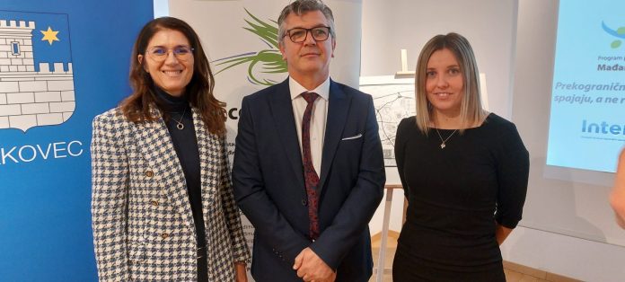 Na završnoj konferenciji bili su gradonačelnica Ljerka Cividini, voditelj projekta Toni Fažon i Sara Srša ispred Javne ustanove Međimurske prirode