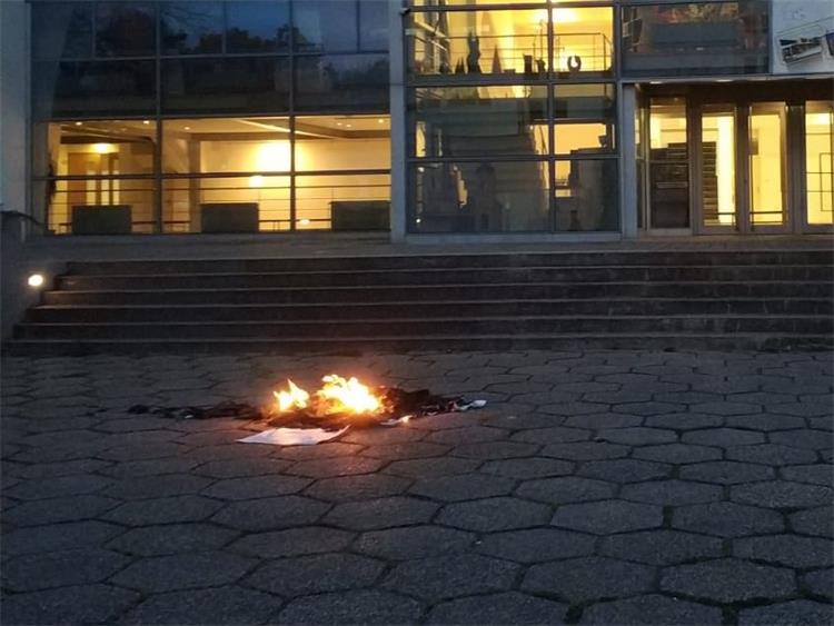 spaljeni transparent utakmica Zrinskice -Podravka