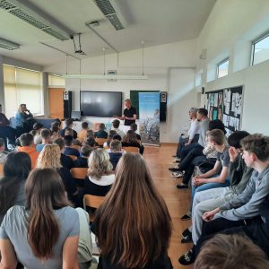 Damir Hoyka održao književni susret u II. OŠ Čakovec
