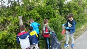 Učenici Područne škole Cirkovljan priključili su se „Eko akciji proljetnog čišćenja – Za ljepši grad“, te očistili okoliš.
