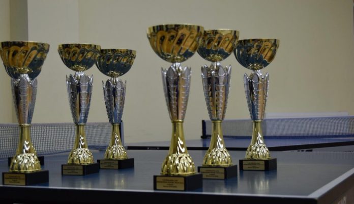 pehari stolni tenis