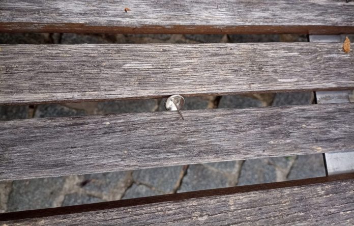 Na klupicama u Čakovcu pronađene rajsnedle.