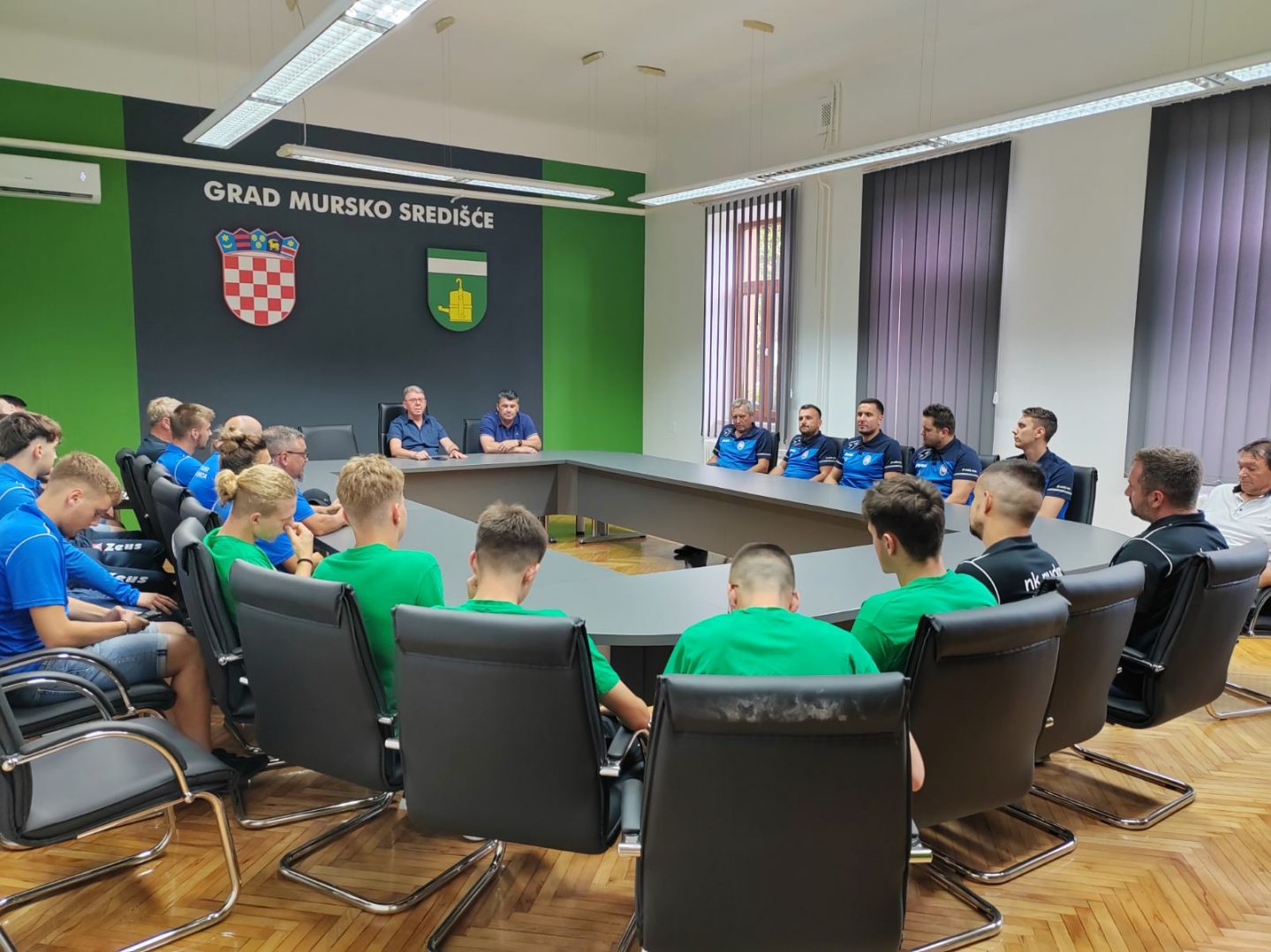 Nogometaši okupljeni kod gradonačelnika