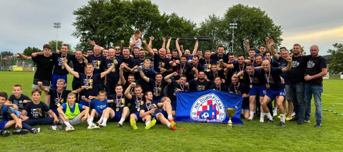 NK Dubravčan slavi naslov prvaka