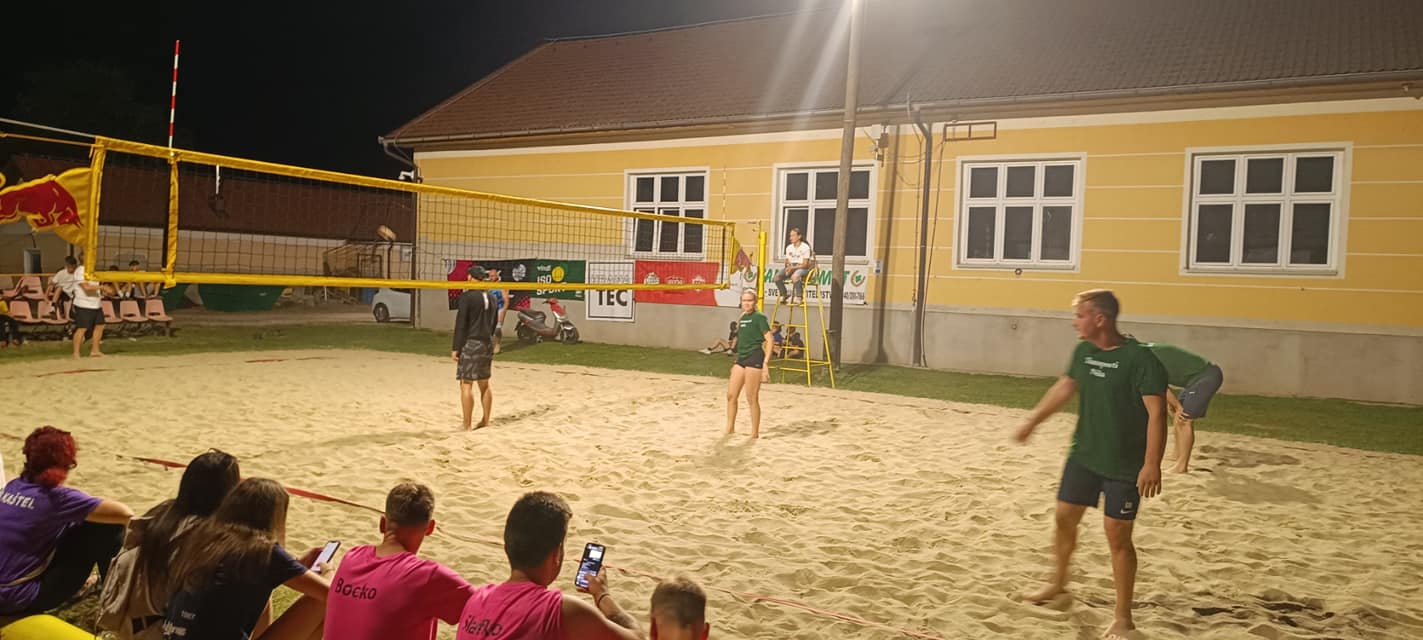 Utakmica u odbojci na pijesku
