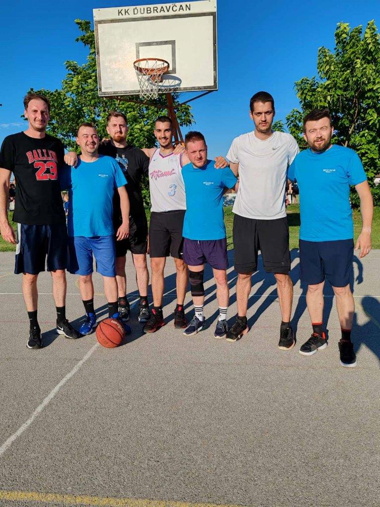 Košarkaši na Krbulji open u Donjoj Dubravi