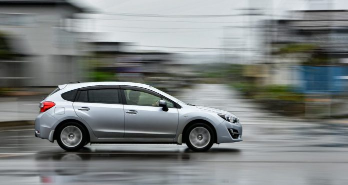 automobil