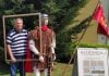 Martin Srša stoji kod imljana i plakata za Halicanumfest