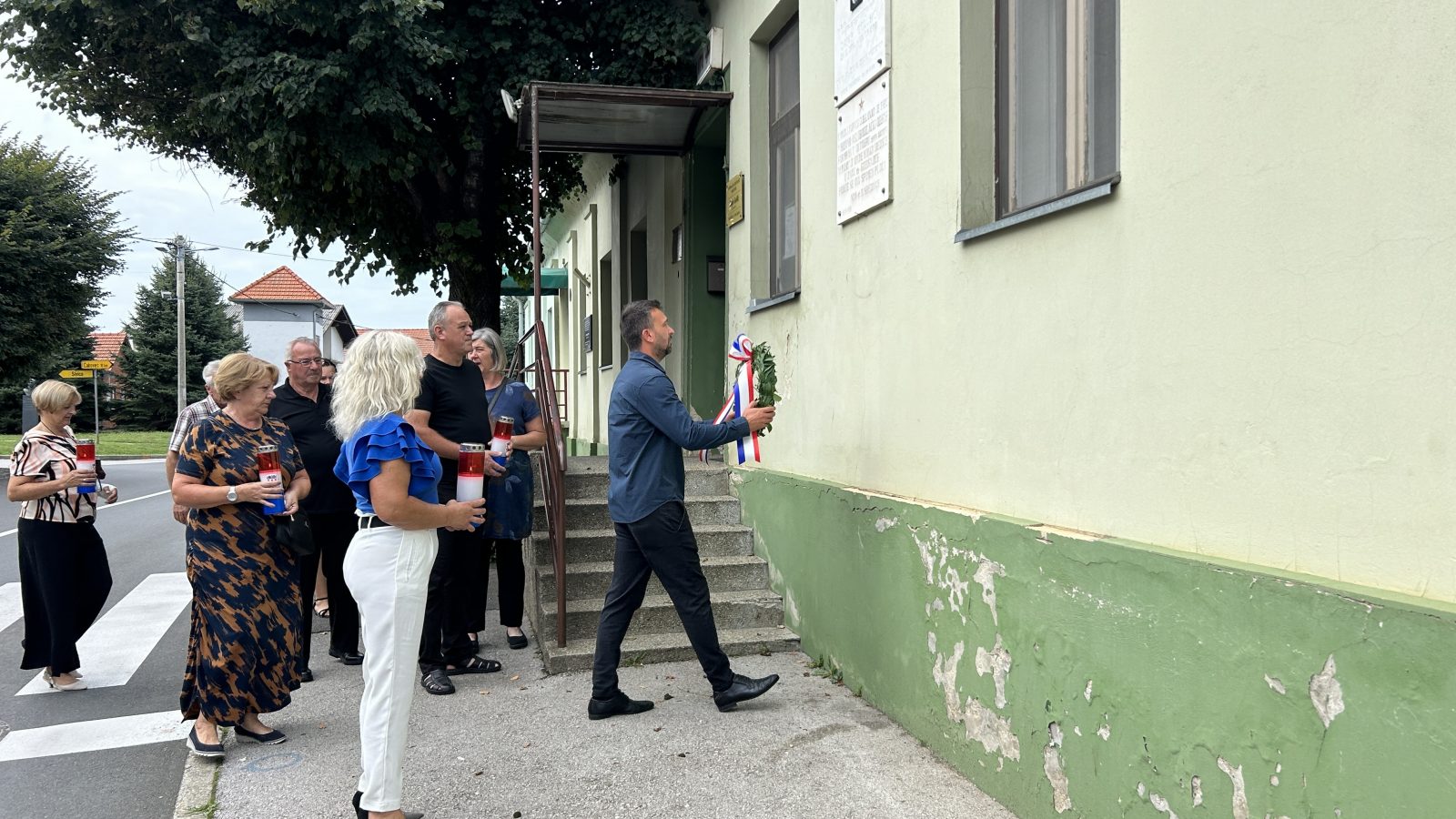 Načelnik i vijećnici Općine Vratišinec polažu vijenac