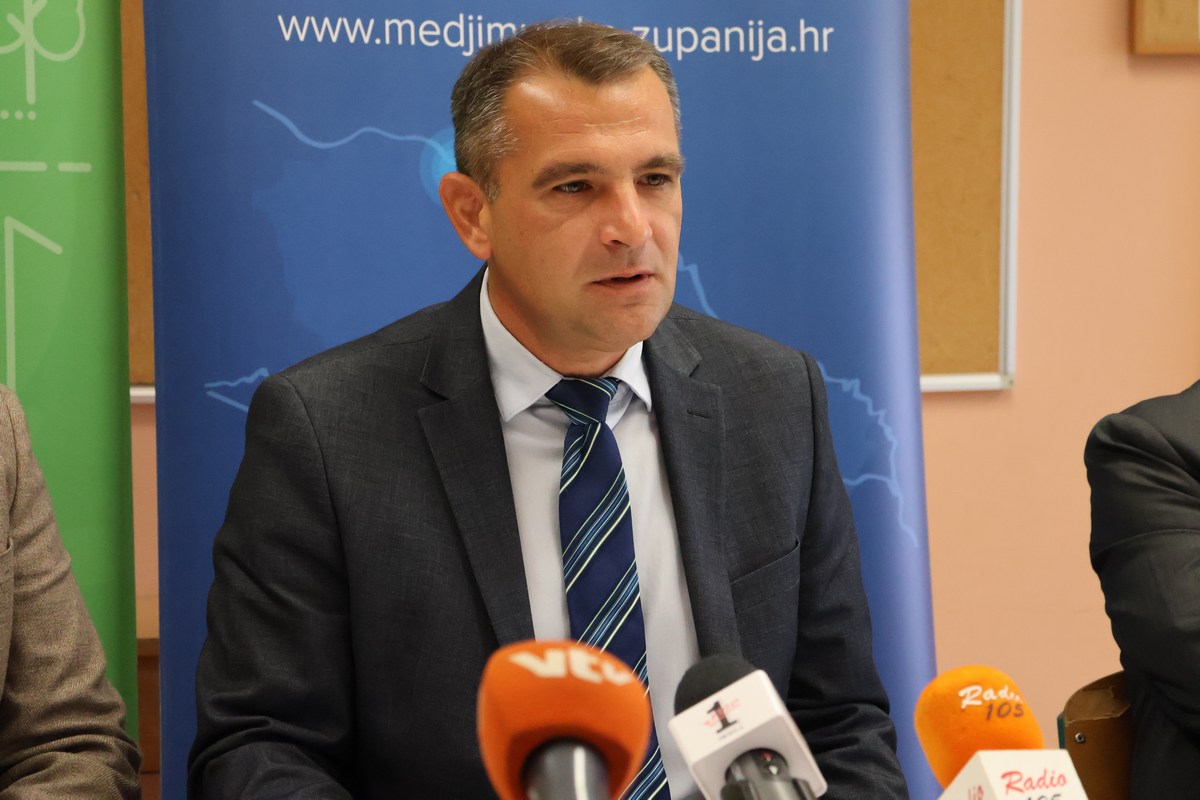 Političar na sjednici