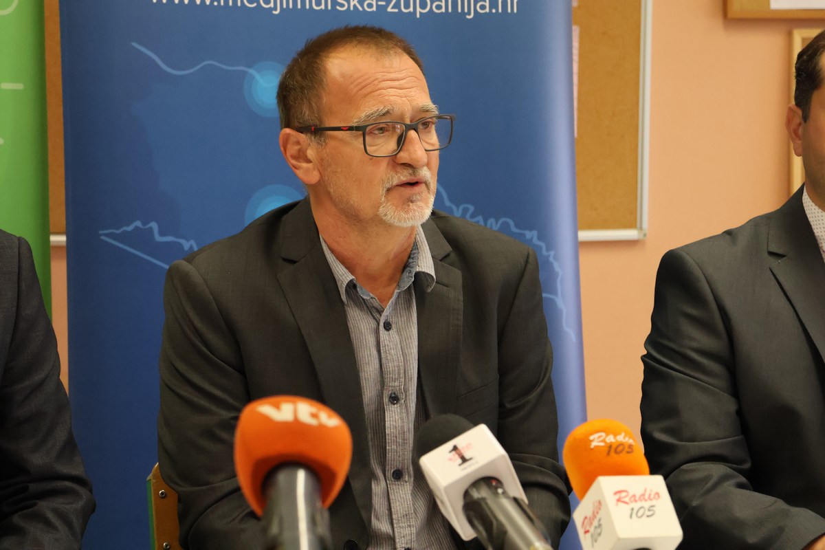Političar na sjednici