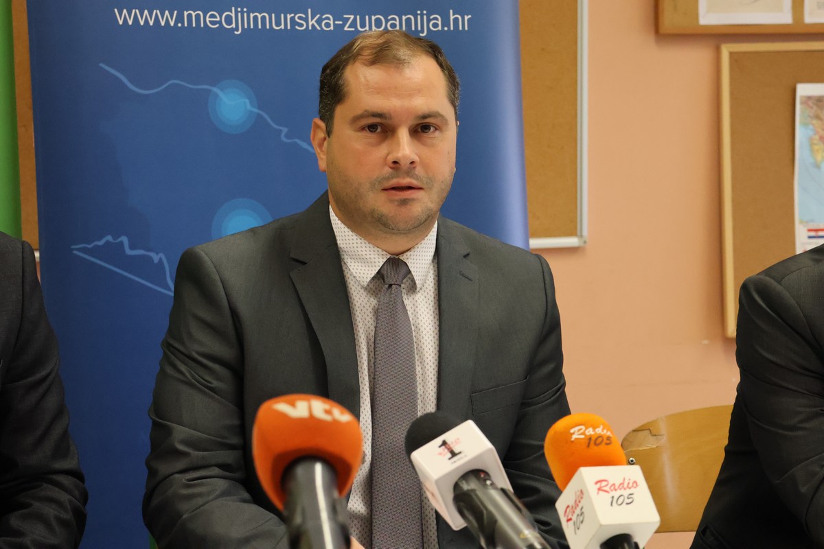 Političar na sjednici