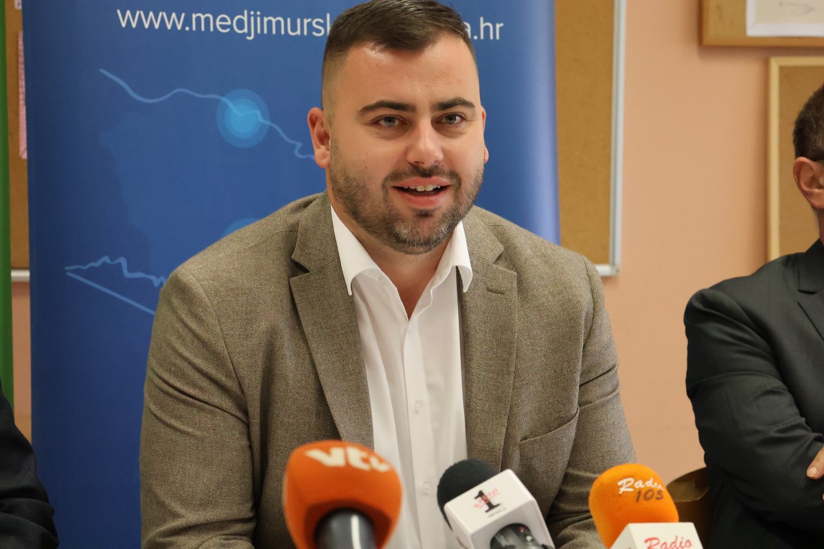 Političar na sjednici