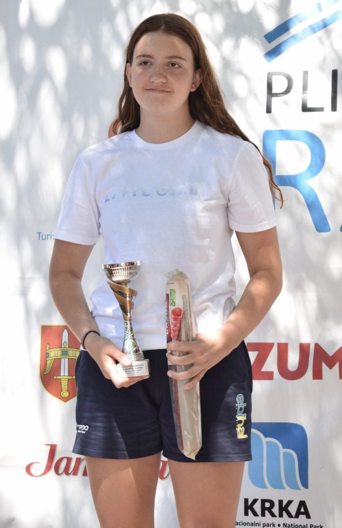 Sara Puklavec