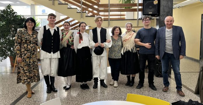 Gimnazija Josipa Slavenskog Čakovec