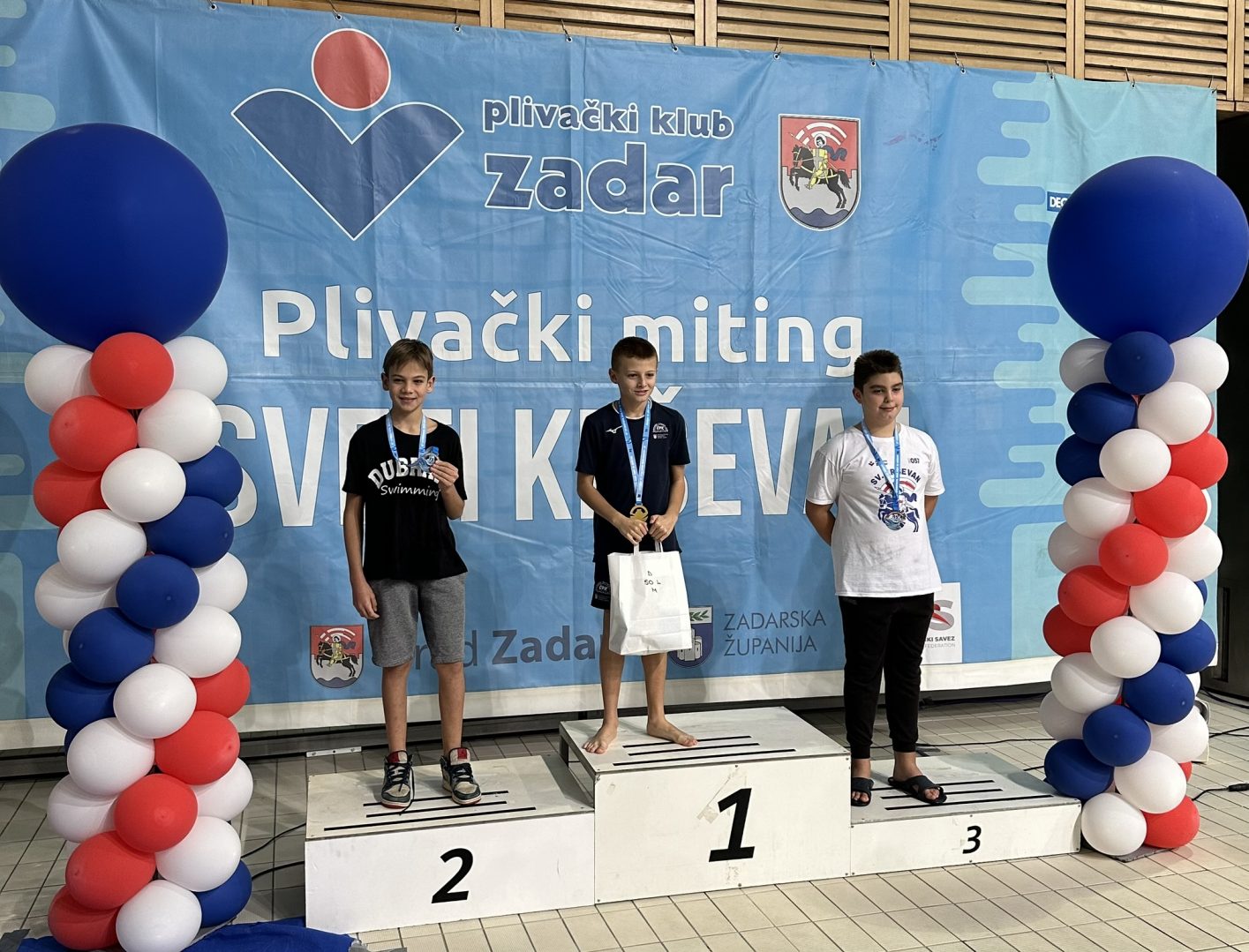 Čakovečki plivački klub ponosno na tronu