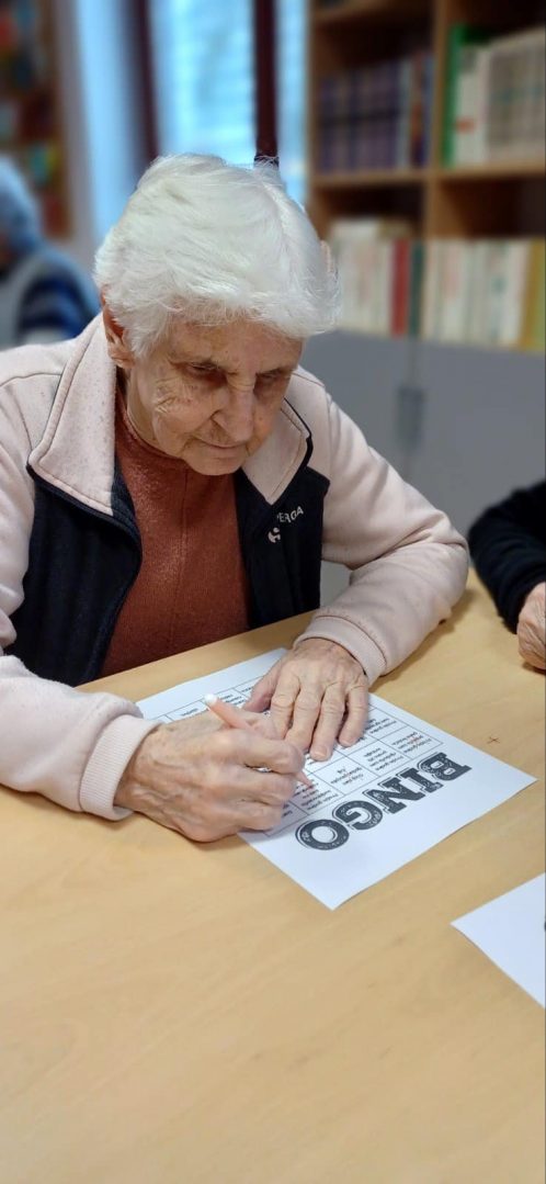 Gimnazijalke iz Čakovca pripremile zabavni bingo za starije