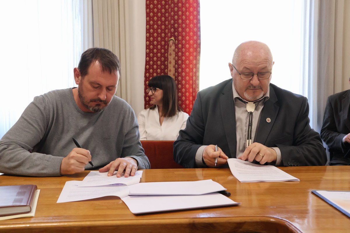 potpisivanje ugovora
