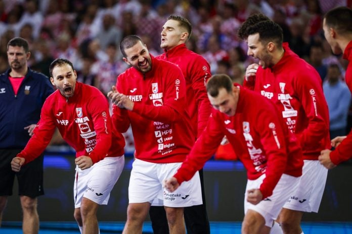poraz, Hrvatska slavi pogodak