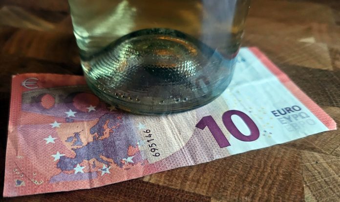 Alkoholizirani se potukli zbog 10 eura, prodaja alkohola