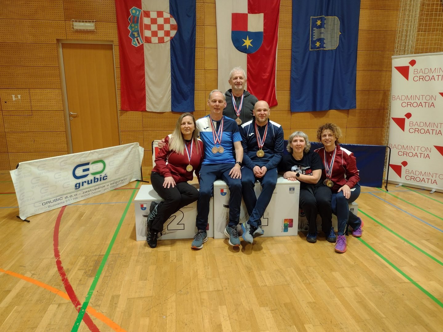 U odličnoj organizaciji Badmintonskog kluba “Međimurje” Čakovec, održano je 32. Veteransko Prvenstvo Hrvatske.