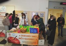 Klub larigektomiranih u holu bolnice
